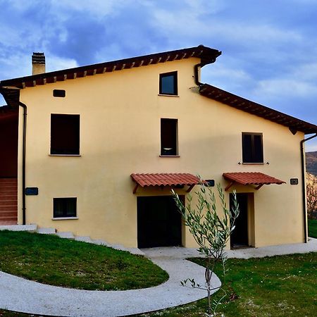 Agriturismo Il Viandante Valfabbrica Exterior photo